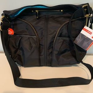 Skip Hop Versa expandable diaper bag. NWT.